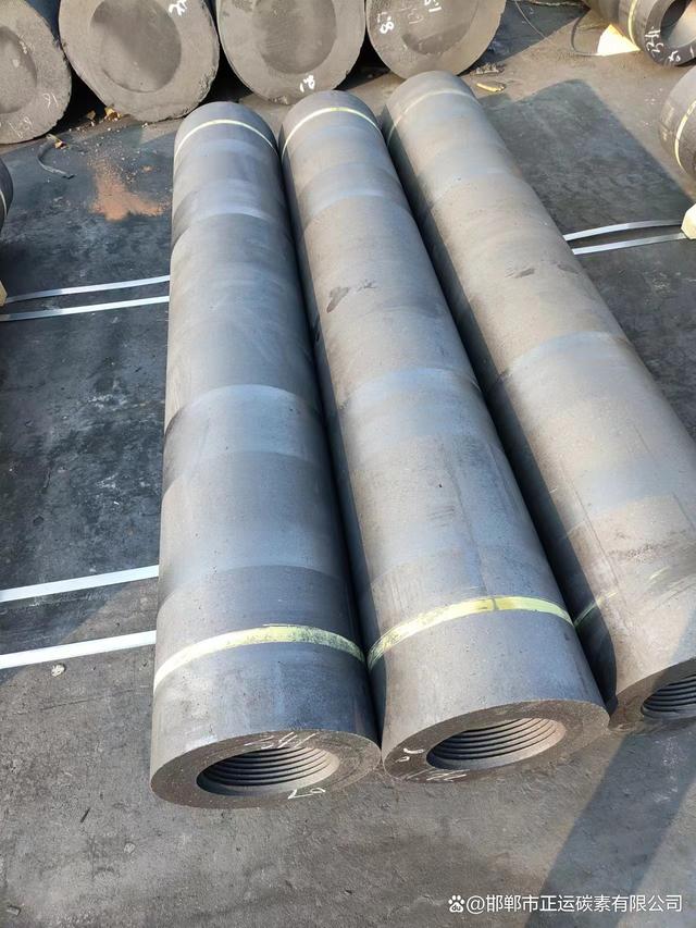 石墨电极的用途和性能,使用方法和注意事项